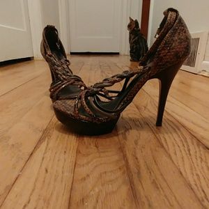 6 1/2 / Steve Masson Heels